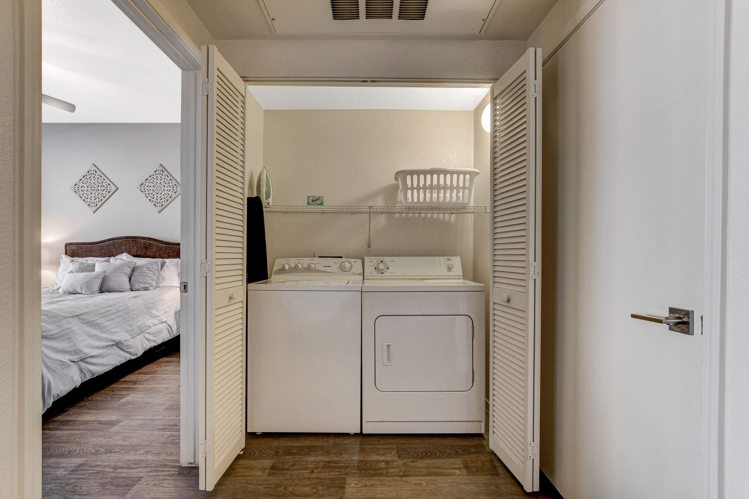 Copper Creek furnished with washer and dryer